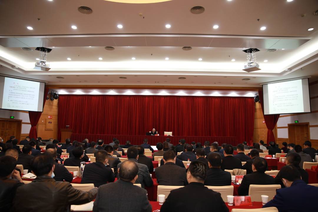 向建平主持召开区委中心组2021年第3次集中学习扩大会议暨达川区铁山