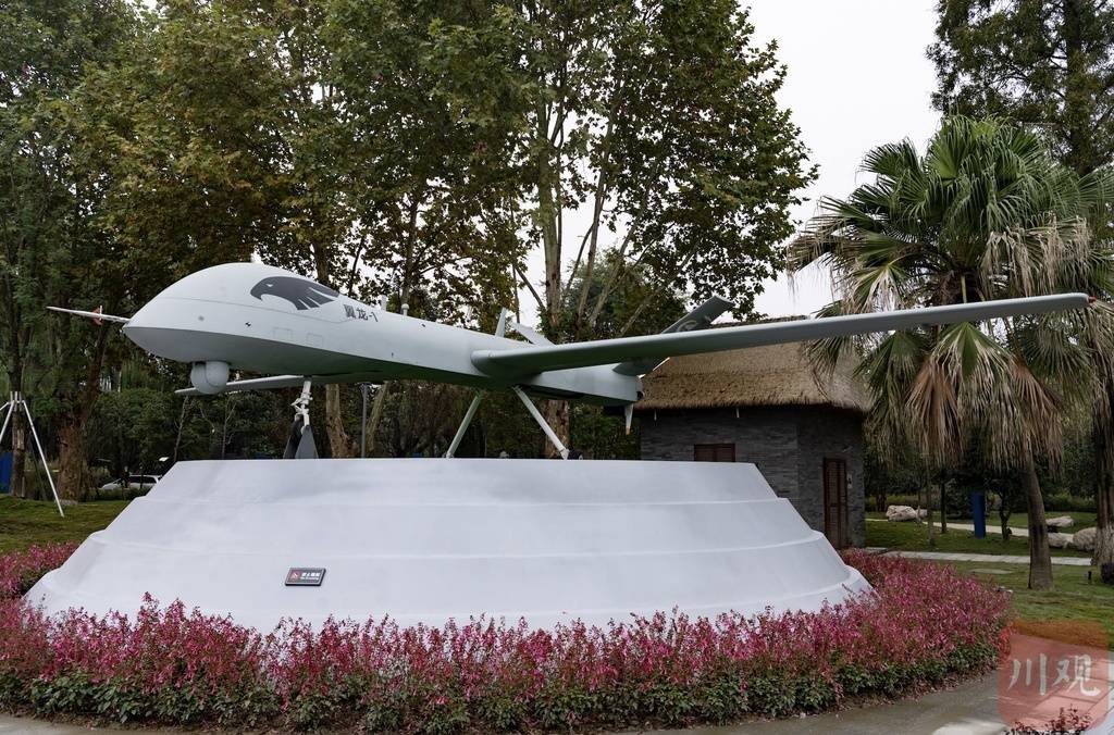 来这里近距离看首次公开展示的歼20成飞航空主题教育基地今日开园