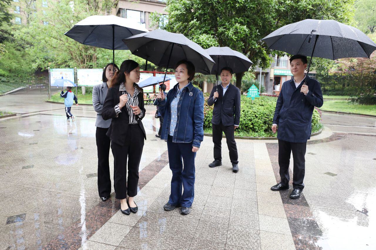 镇金坛罐村,管村镇柑橘标准化种植示范园和杨岩村党群服务中心等地